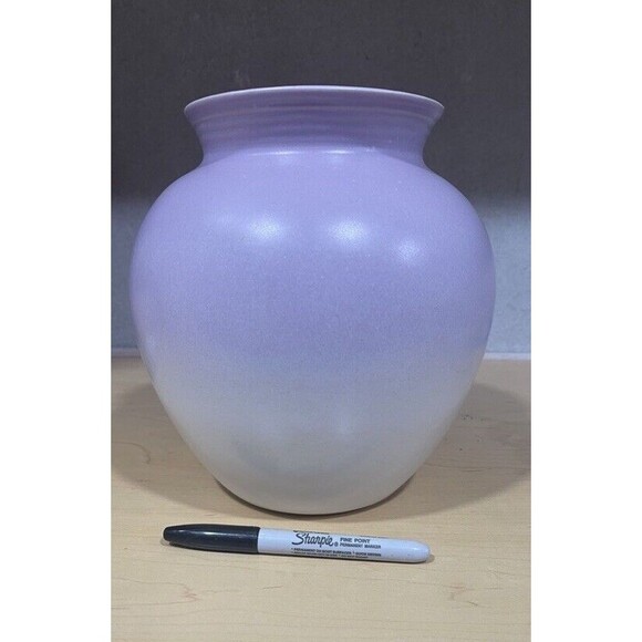 VEB Haldensleben German Pottery # 2984AA Vase Vintage Decor 8.5 x 6.5 x 6 - Picture 1 of 5